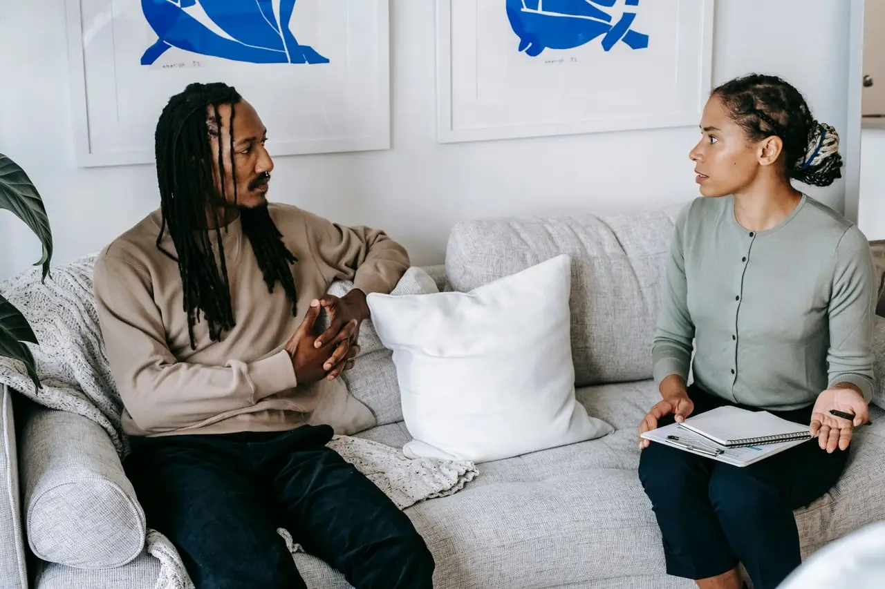 therapist in therapy